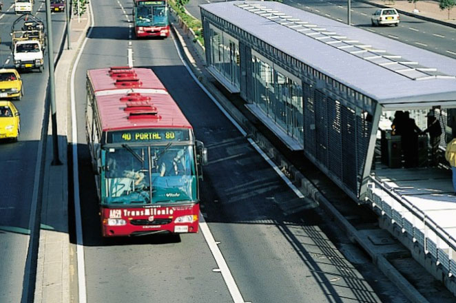 aventura bus